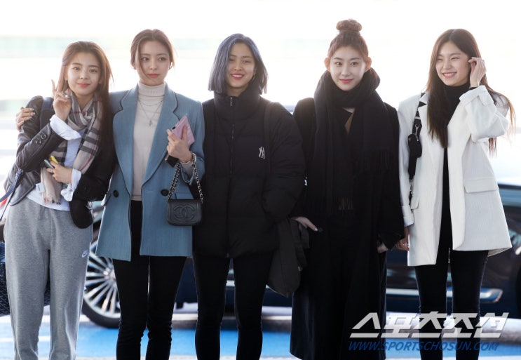 200115 있지 in 공항 (ITZY)