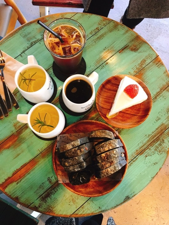  포항 바다풍경이 이쁜 카페 비사이드(Bside cafe)coffee&music