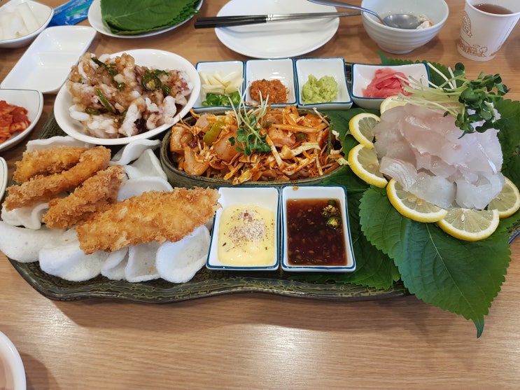  협재해수욕장횟집에서 펼쳐진 광어파티