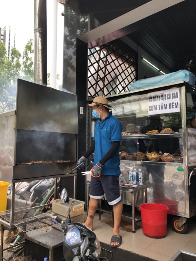  [호치민여행] Com Tam 40A 저렴한 현지식 껌땀 맛집