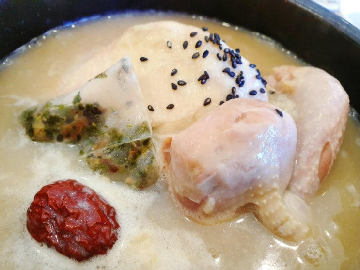  식사동맛집 건강을챙기다 지호한방삼계탕