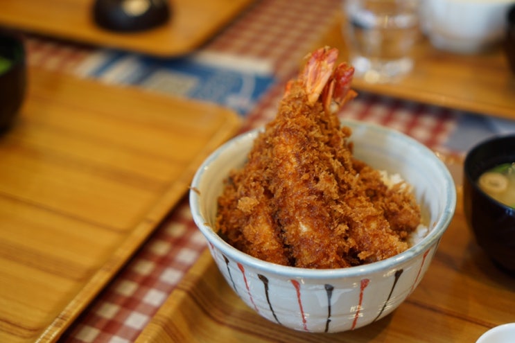  삿포로 여행기! 비에이 버스투어중 맛보는 에비동(새우튀김덮밥) 인생 맛집 준페이~는 사랑입니다