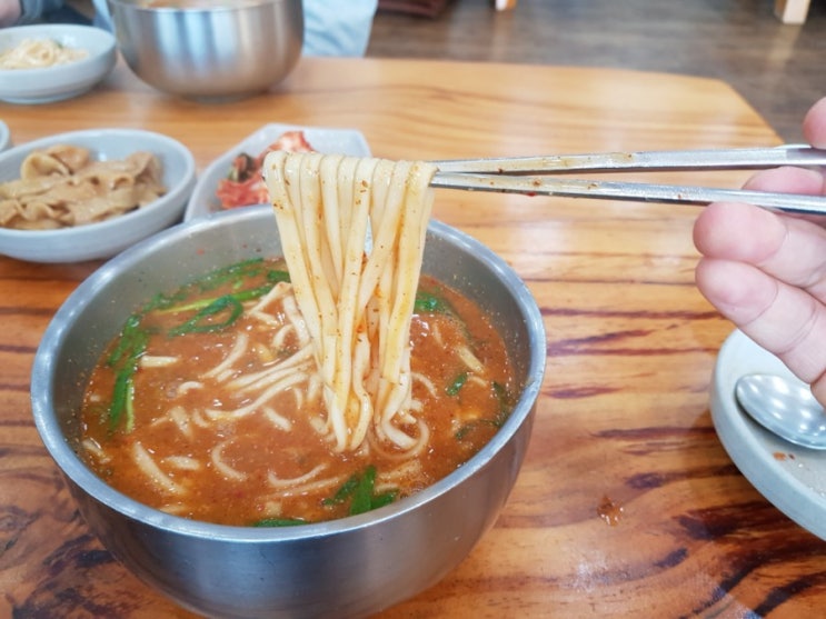  대전 칼국수 맛집 송촌동 대청마루 추어칼국수