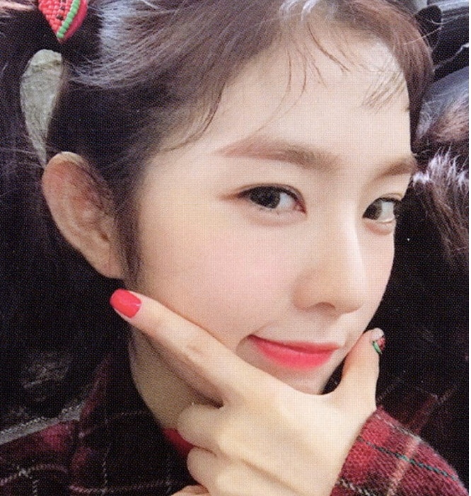  예콩찌 워너비 ::  레드벨벳 (Red Velvet) 아이린 셀카 일상생활 모음 인스타그램 속 역대급 아이린 베레모 셀카 대방출 :-)