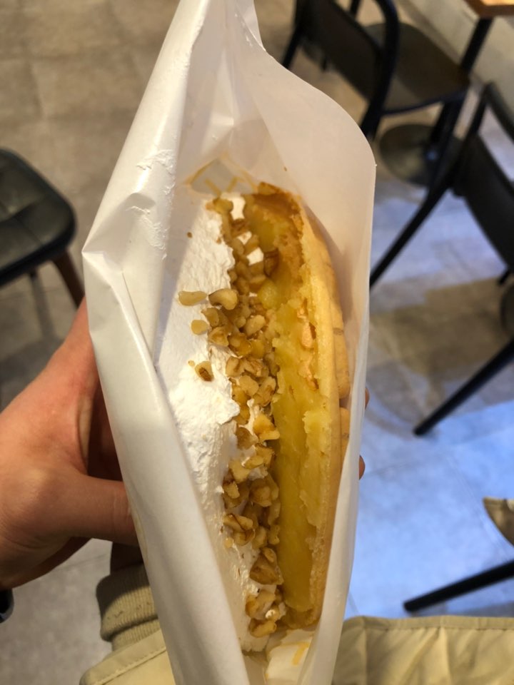  인천 구월동 와플대학, 바삭바삭 생크림 가득