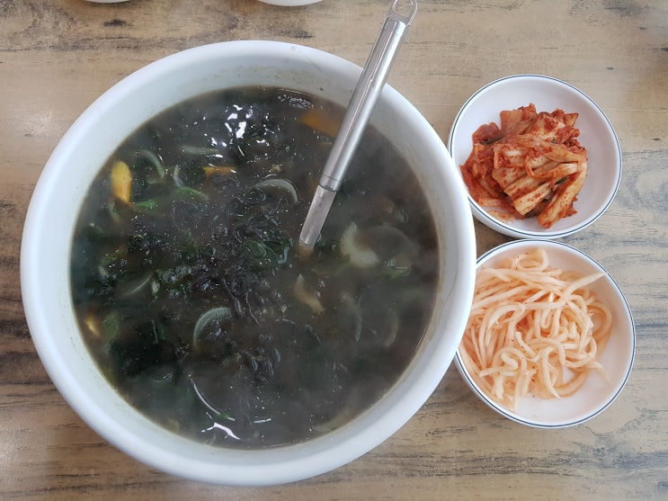 중문동 보말칼국수 돌하르방 밀면 후기