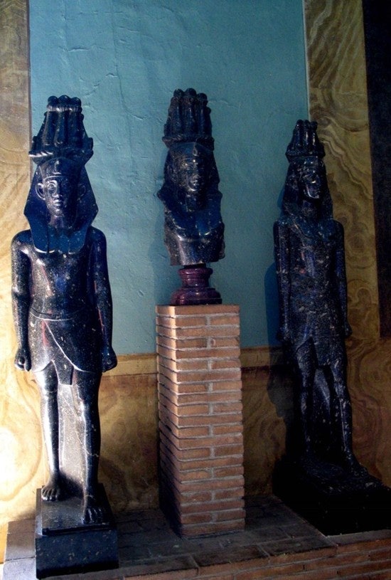 펠루시움(Pelusium)의 호루스, 제우스, 카시오스(Horus, Zeus, Casios), Sala 4 Egypt and ...