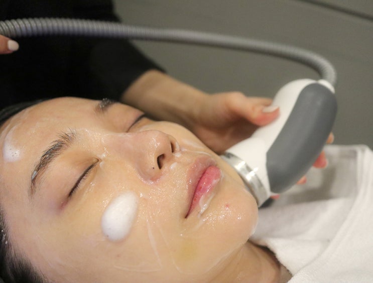 강남피부관리 꼼에스테틱 셀리케어 재생관리 받고옴