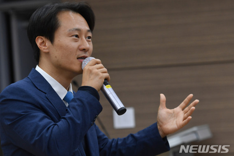 양승태 사법농단 제보한 정의의 이탄희 판사 민주당 입당