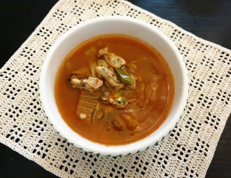  시원한 굴 김칫국 끓이기~