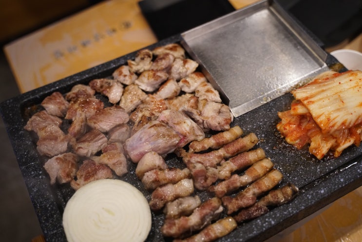  신촌고깃집 :: 하남돼지집 신촌점