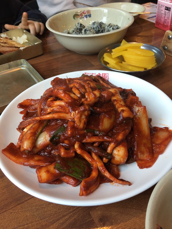 논현동 맛집 - 팔당 닭발&오징어 저녁 해결