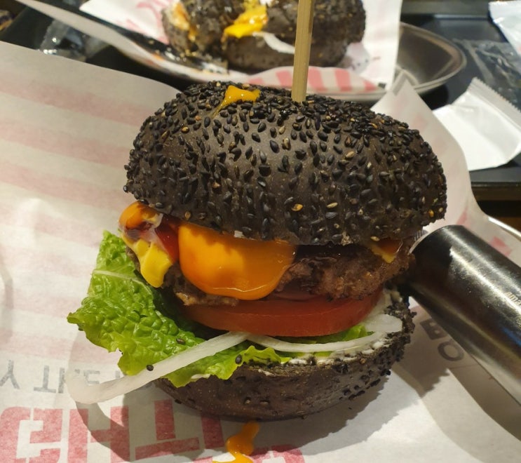  [강남/햄버거] 퀸즈블랙