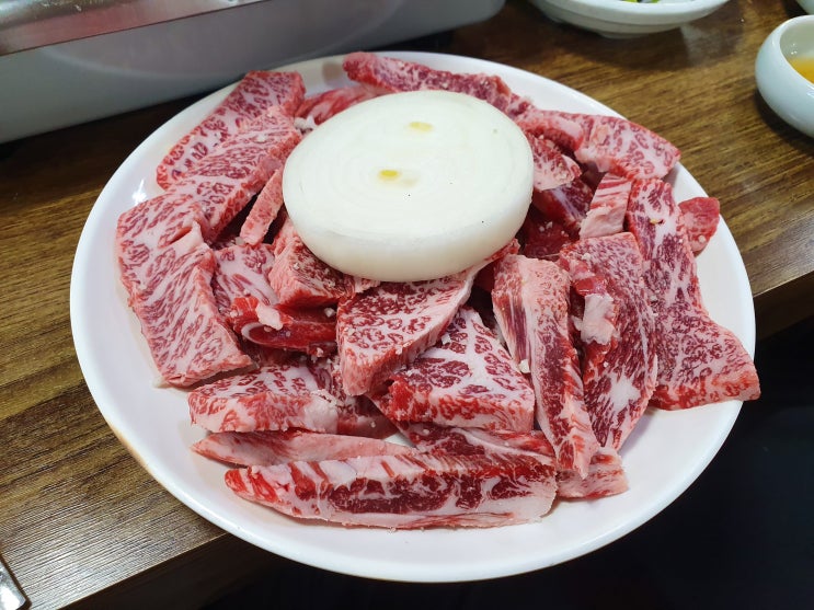  경산가면 소고기 먹어야지! 자인 한우 맛집 <새시장식육식당>