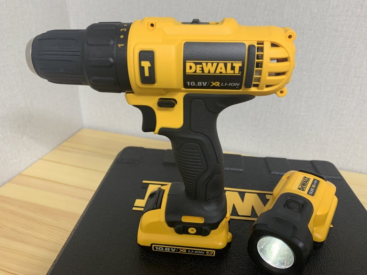  [디월트 햄머드릴10.8v]DCD716D2T 개봉기