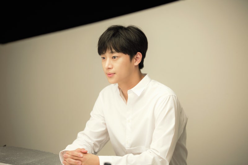원석에서 보석으로"차세대 배우 이신영"
