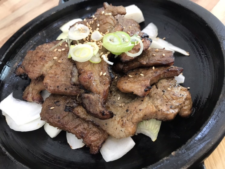  충주갈비 구워서 나와 좋다 강황석갈비
