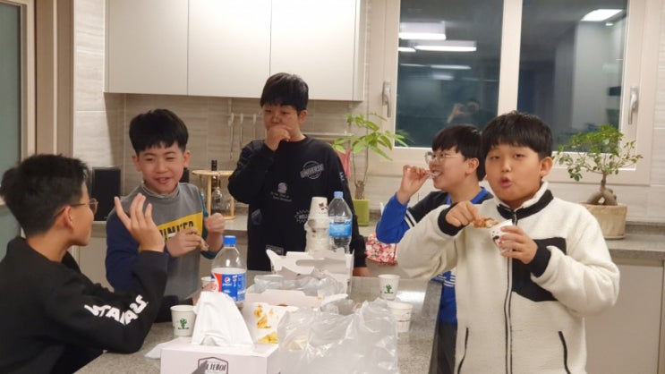  6개월의 기본과정 수료기념 치킨파티~부산 김해 율하 코딩공부방 코방 율산초 모산중 율산초등학교 모산중학교 코딩