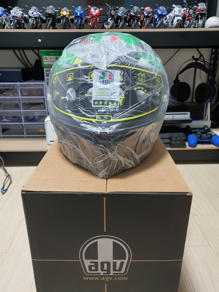  새 헬멧 영입 - AGV Pista GP-R Morbidelli Limited Edition