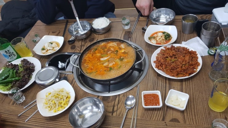 대구 동구 봉무동 이시아 폴리스 맛집 : 코끼리 식육식당 / 돼지찌개 . 석쇠구이 전문점 / 얼큰한 돼지찌개 / 불향 석쇠구이