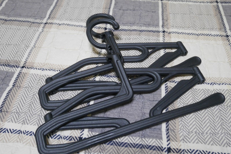[이잼] 접이식옷걸이 사용하니 수납공간이 넓어졌어요~
