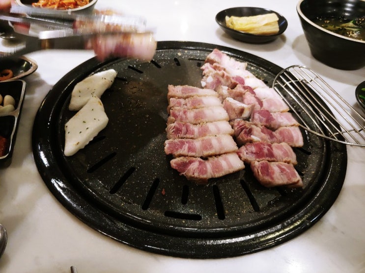  한우만 투뿔이 존재하는 게 아니다.(feat. 천안 신방동 킨포크가든)