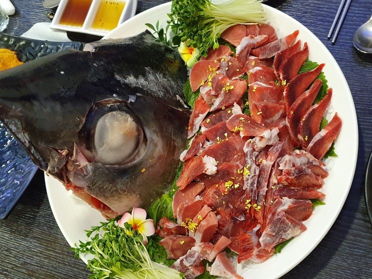  참치 머리고기 맛보러 갑니다