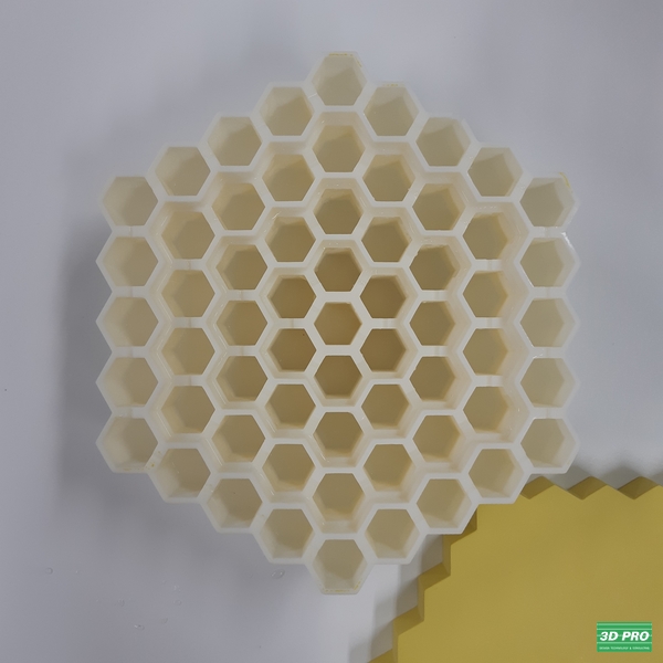 3D프로 - 3D프린터 꿀벌집 모양 출력물 (SLA방식/ABS Like 레진)