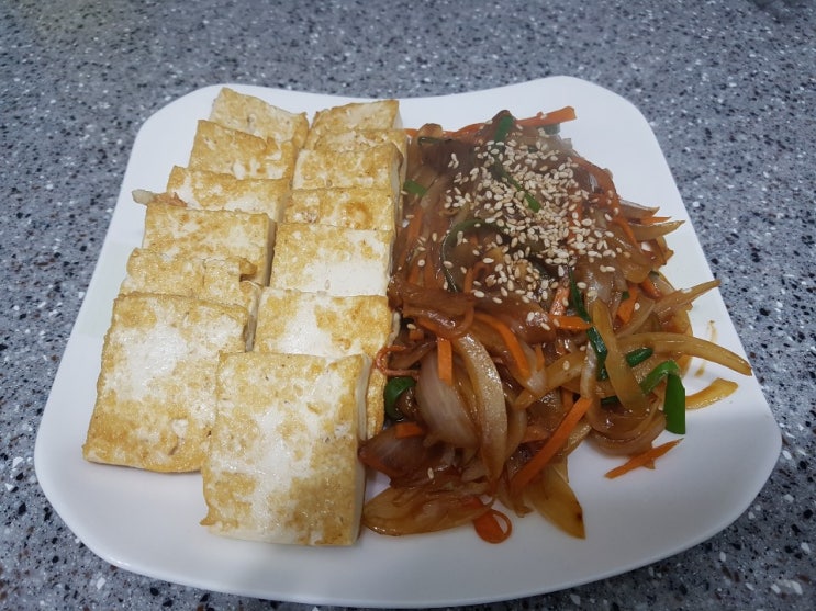  남은 명절 음식 활용 요리-두부 양파볶음