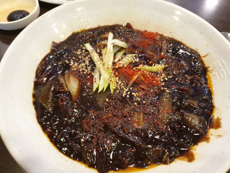  오이도에서 교동짬뽕 전 짜장면과 탕수육 먹었어요~ 맛집이에용!