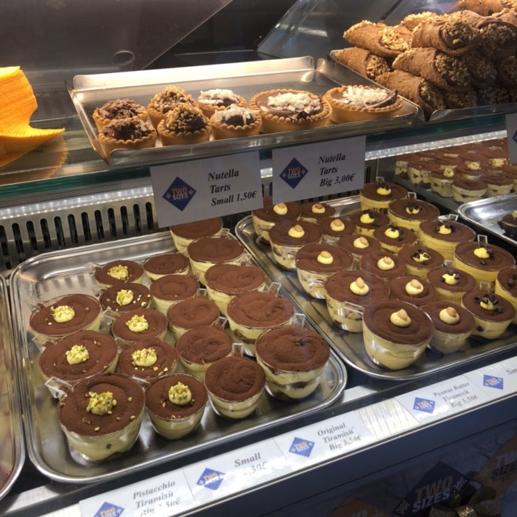  로마 티라미수 맛집 - 투사이즈 티라미수 (two sizes tiramisu)