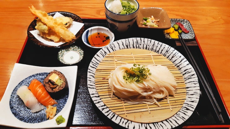 오늘의 런치 '진가와 자루우동' 페럼타워 점심추천 오늘의 런치 '진가와 자루우동' 페럼타워 점심추천