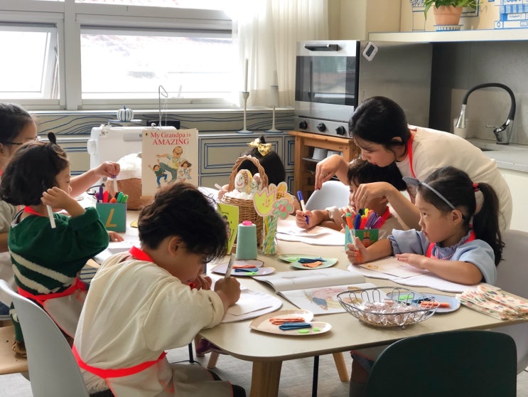 어라운드테이블김해점 & 꼬까참새 2월 KIDS CLASS 일정 공지