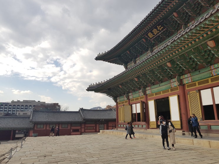 서울에서 가장 평화롭고 자연적인 궁궐, 창덕궁을 산책하며 듣는 조선시대 이야기
