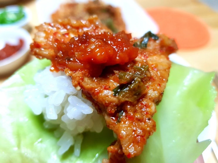  백종원의 맛남의 광장을 보고 지방이 적은 돼지고기 뒷고기를 사용해봤어요! 제육볶음은 맛있으니까요~