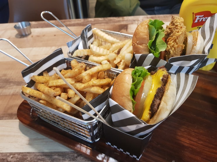  경산버거시그널에서 수제버거 한끼