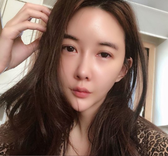 유흥업소·스폰서’ 논란 장미인애 입 열다 “모두 사실무근…법적대응할 것” 유흥업소·스폰서’ 논란 장미인애 입 열다 “모두 사실무근…법적대응할 것”