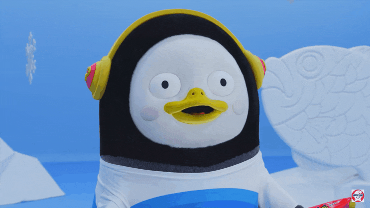 손흥민 슈퍼콘 의상 커버한 붕어싸만코 펭수 손흥민 슈퍼콘 의상 커버한 붕어싸만코 펭수