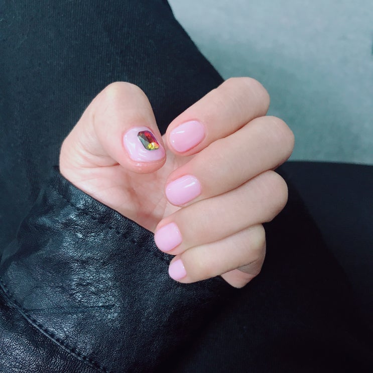  분당 네일 / 상한손톱관리도 잘 하는 서현역 바비네일