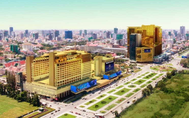 프놈펜 Naga World 카지노 호텔 2020 새로운 기회!