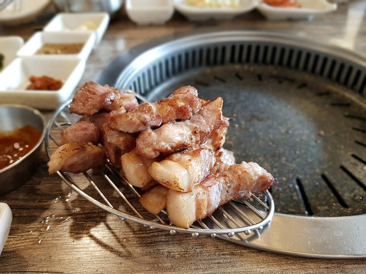  인사동 맛집, 구워주는 한돈 고기집 팔오삼(853)