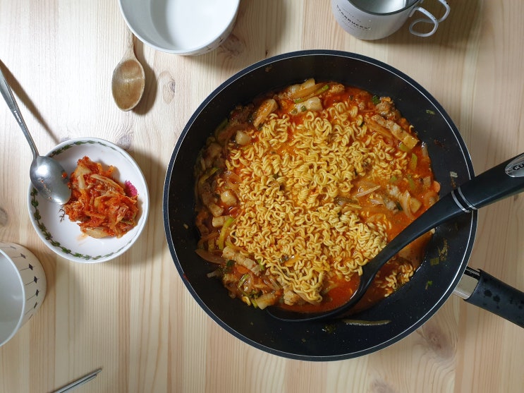 [매일의 식사] 백종원 불맛짬뽕라면 만들기