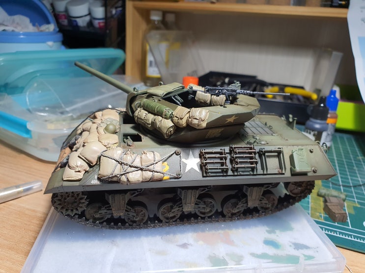 Academy 1/35 m10 gmc-2