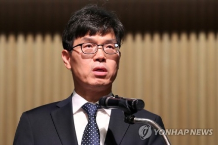 보험연구원장 "보험산업, 수익성·성장성·건전성 사면초가"(종합) 보험연구원장 "보험산업, 수익성·성장성·건전성 사면초가"(종합)