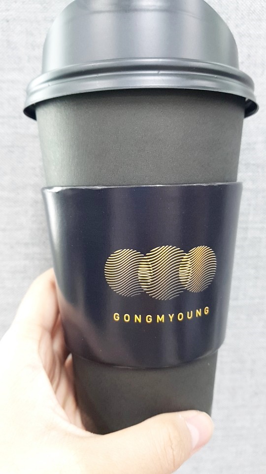  동교동 연남동카페 스터디카페 공명와봤니? 노트북하기 딱 좋음