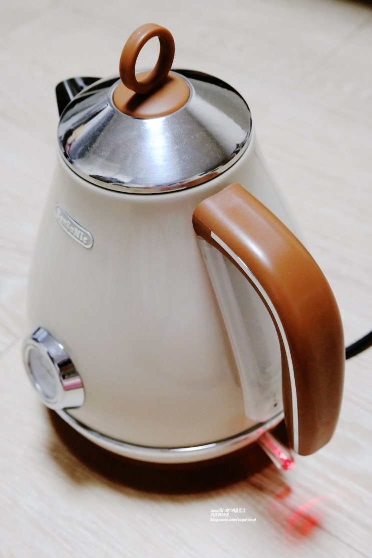 벤소닉 전기포트 레트로 케틀 KE-1219T 아이보리 벤소닉 전기포트 레트로 케틀 KE-1219T 아이보리