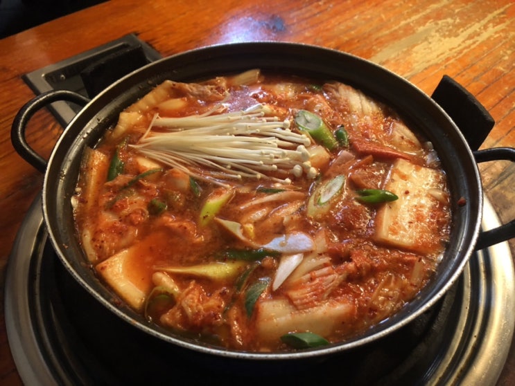  [건대] 김치찌개 & 제육볶음 "돈가마"
