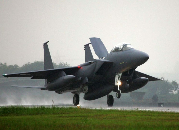 한국공군의 F-15K 전투기를 모든이들이 경외하는 이유 【 2020년 02월 04일 화요일자 National interest 】