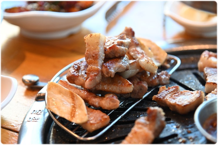  울산맛집, 자연처럼에서 생삼겹 폭풍흡입~!