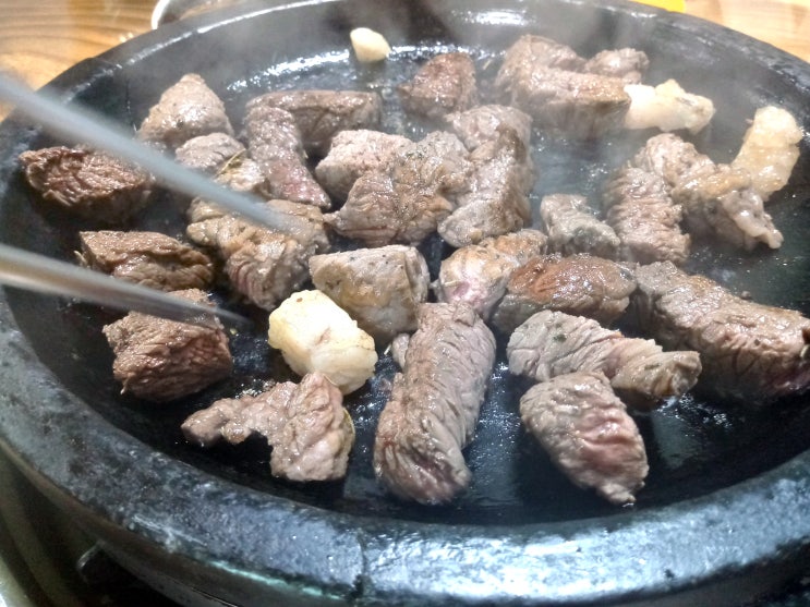  다양하게 맛보는 말고기 코스요리! 제주시 노형동 말고기전문점 할인쿠폰!